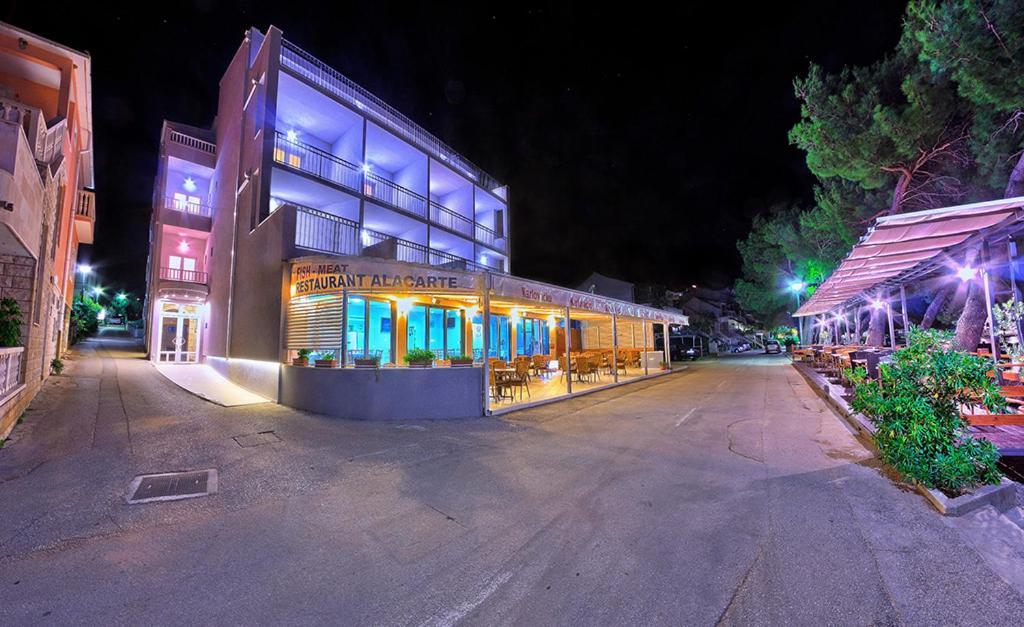 Hotel Nano ดริเวนิก ภายนอก รูปภาพ